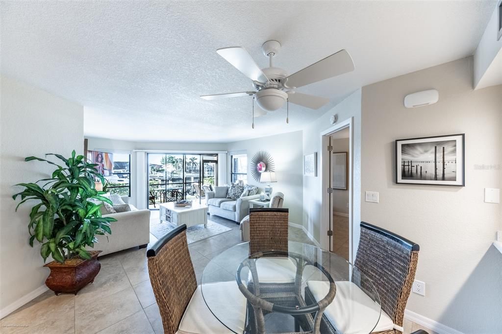 For Rent: $4,500 (2 beds, 2 baths, 1180 Square Feet)