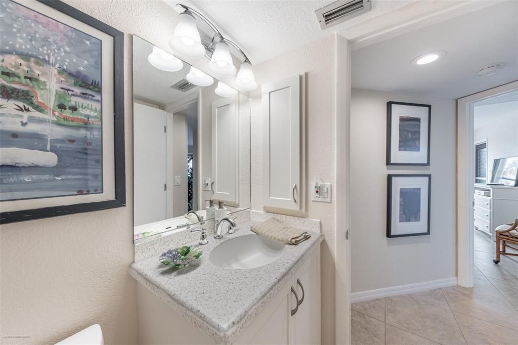 For Rent: $4,500 (2 beds, 2 baths, 1180 Square Feet)