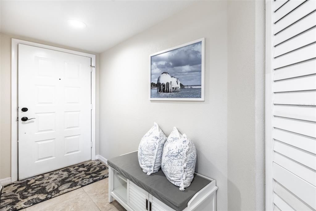 For Rent: $4,500 (2 beds, 2 baths, 1180 Square Feet)