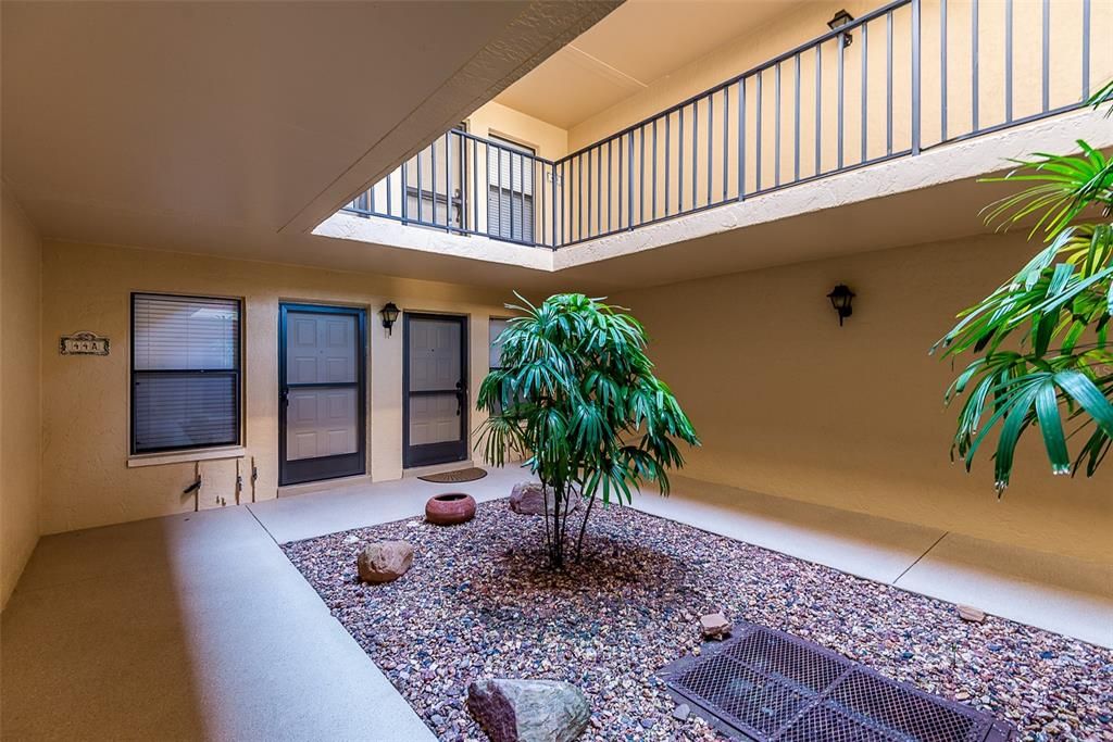 For Rent: $4,500 (2 beds, 2 baths, 1180 Square Feet)