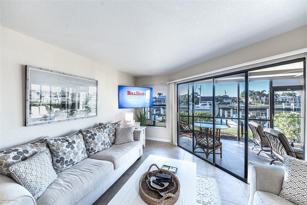 For Rent: $4,500 (2 beds, 2 baths, 1180 Square Feet)