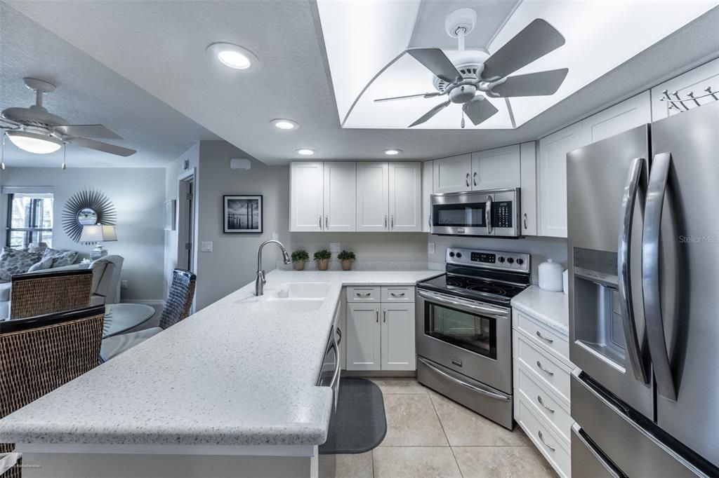 For Rent: $4,500 (2 beds, 2 baths, 1180 Square Feet)