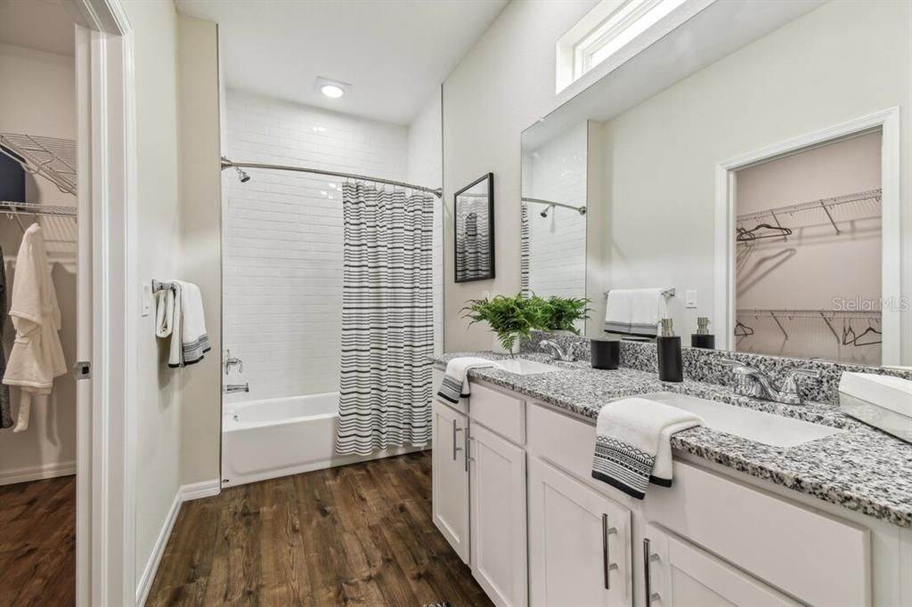 For Rent: $2,146 (3 beds, 2 baths, 1550 Square Feet)