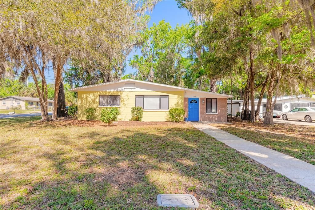 Недавно продано: $195,000 (2 спален, 1 ванн, 1168 Квадратных фут)