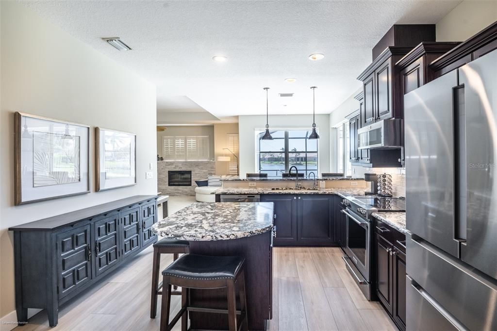 В аренду: $4,750 (3 спален, 2 ванн, 2210 Квадратных фут)