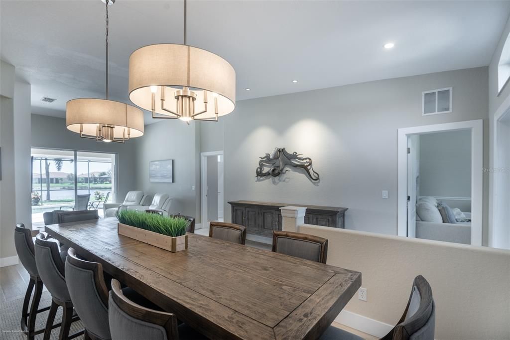 В аренду: $4,750 (3 спален, 2 ванн, 2210 Квадратных фут)