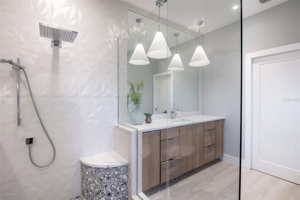 В аренду: $4,750 (3 спален, 2 ванн, 2210 Квадратных фут)