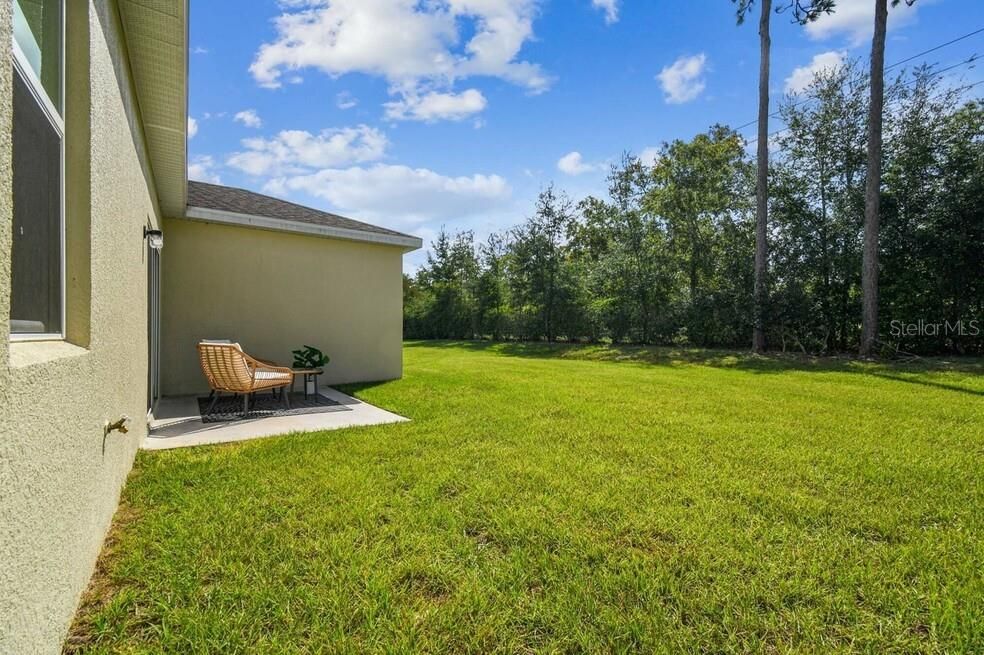 For Rent: $1,950 (3 beds, 2 baths, 1550 Square Feet)