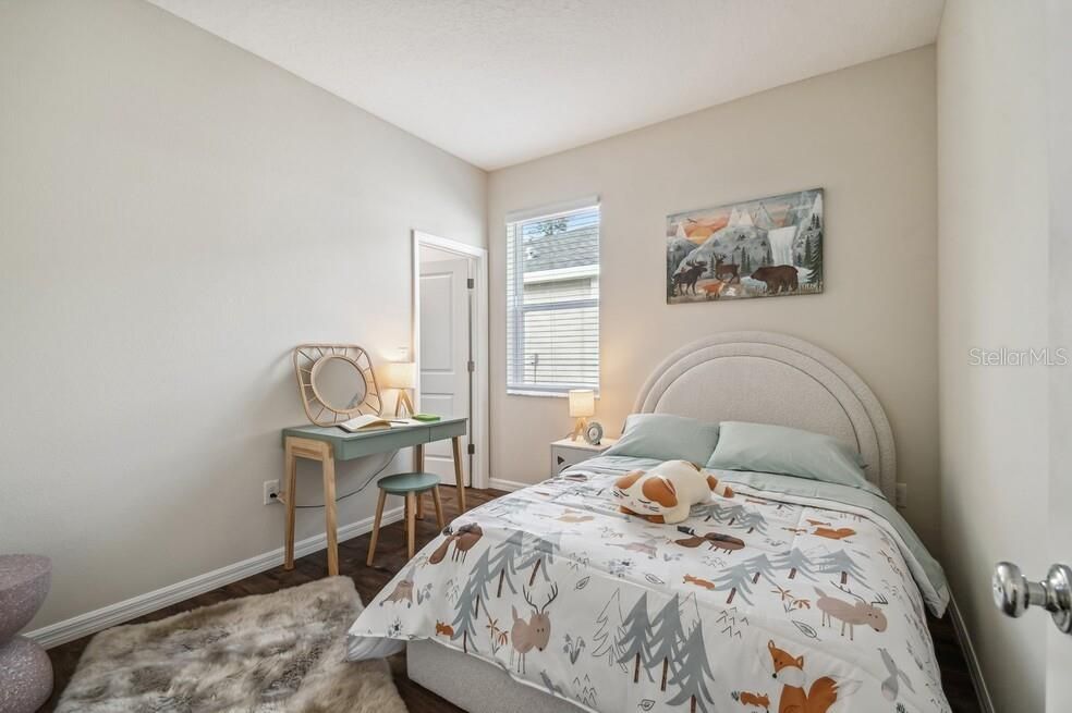 For Rent: $1,950 (3 beds, 2 baths, 1550 Square Feet)