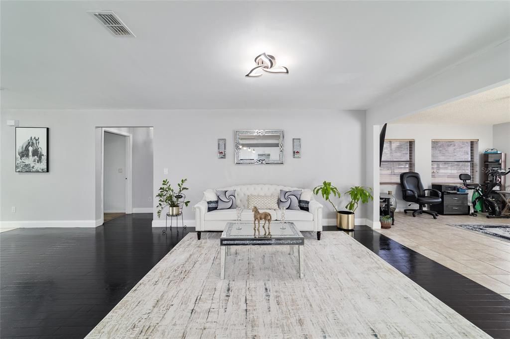 待售: $1,125,000 (3 贝兹, 2 浴室, 2136 平方英尺)