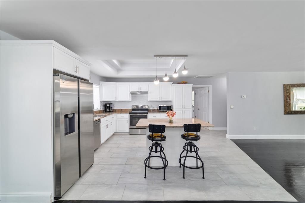 待售: $1,125,000 (3 贝兹, 2 浴室, 2136 平方英尺)