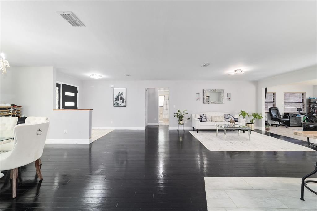 待售: $1,125,000 (3 贝兹, 2 浴室, 2136 平方英尺)