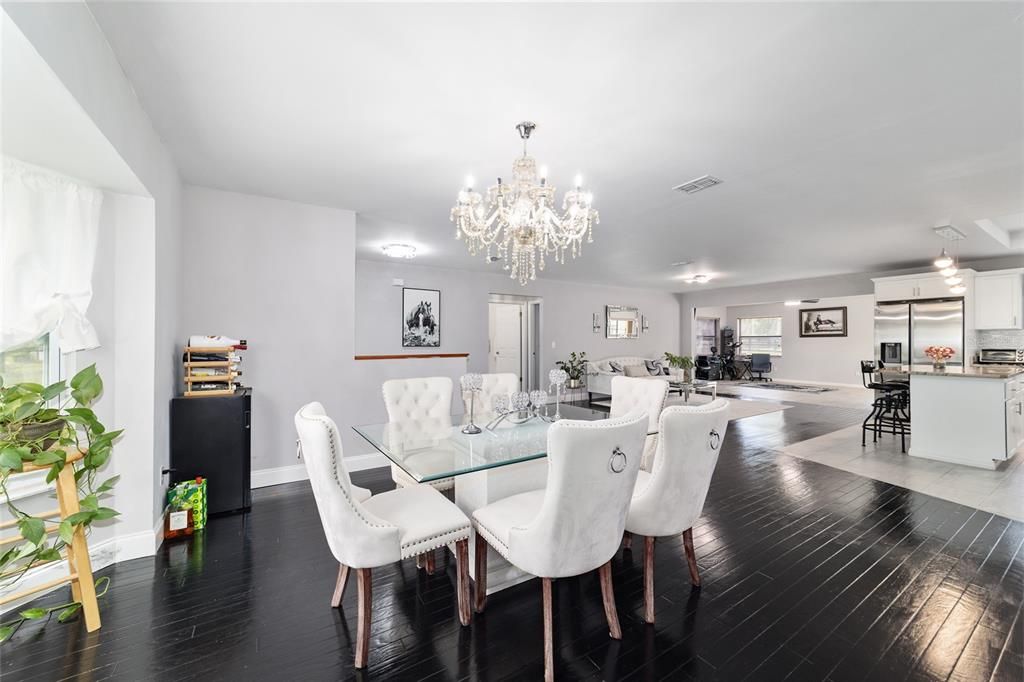 待售: $1,125,000 (3 贝兹, 2 浴室, 2136 平方英尺)