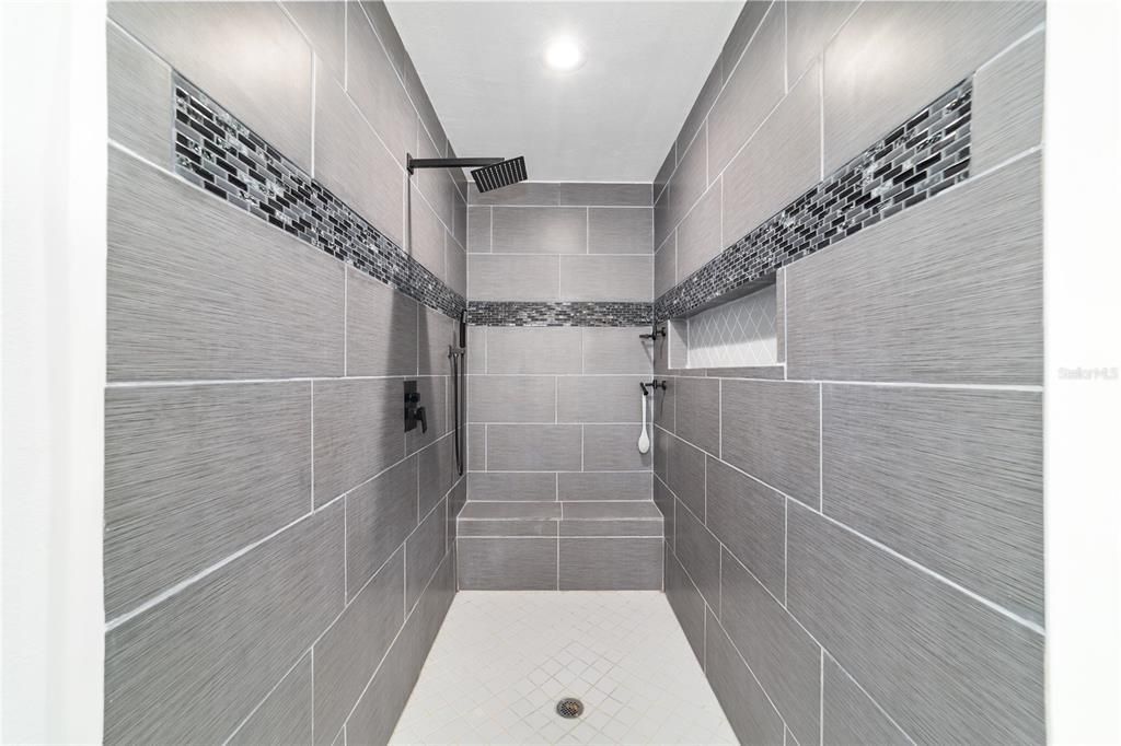 待售: $1,125,000 (3 贝兹, 2 浴室, 2136 平方英尺)