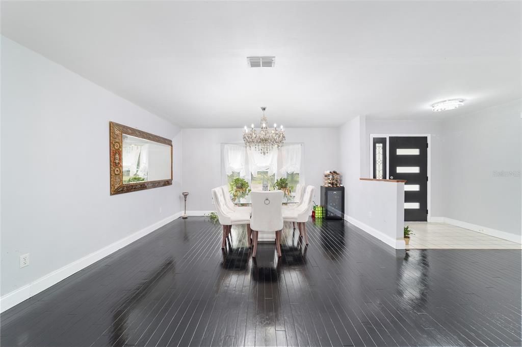 待售: $1,125,000 (3 贝兹, 2 浴室, 2136 平方英尺)