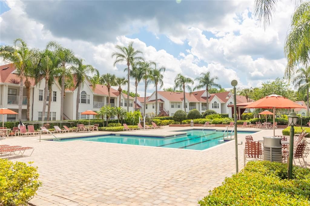 For Sale: $163,900 (1 beds, 1 baths, 734 Square Feet)