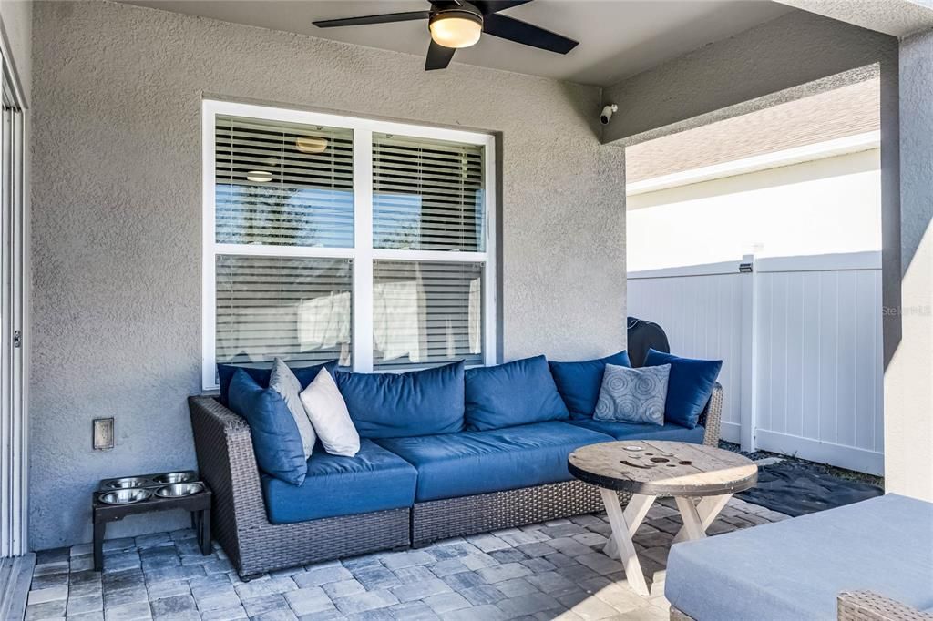 На продажу: $344,900 (3 спален, 2 ванн, 1697 Квадратных фут)