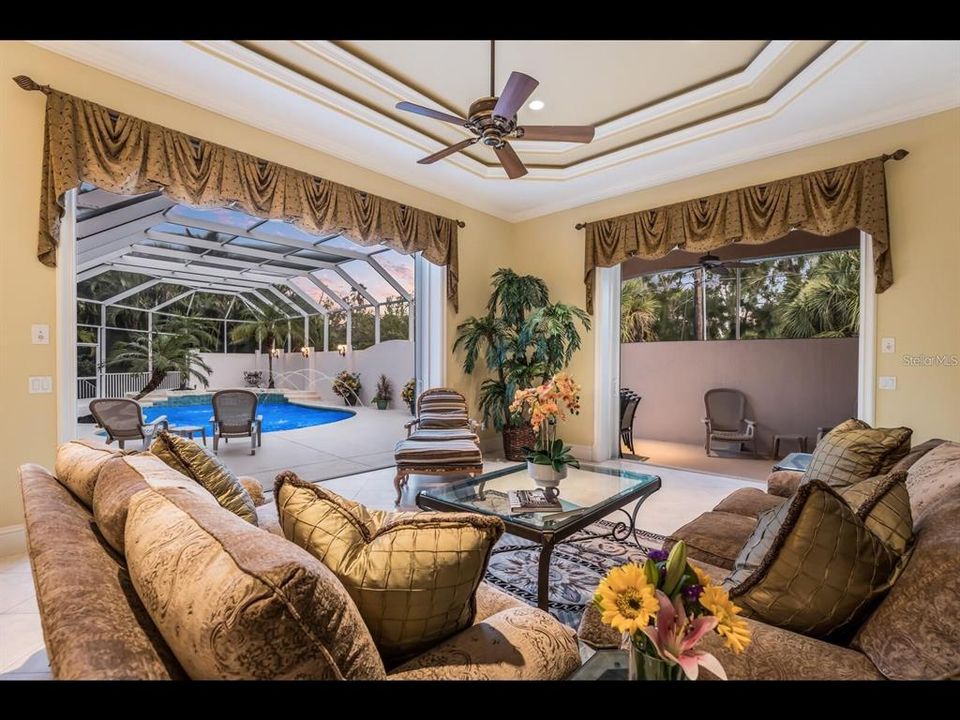 В аренду: $10,500 (4 спален, 3 ванн, 3963 Квадратных фут)