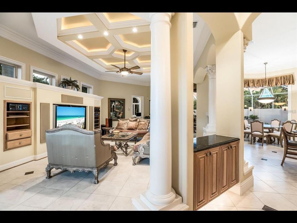 В аренду: $10,500 (4 спален, 3 ванн, 3963 Квадратных фут)