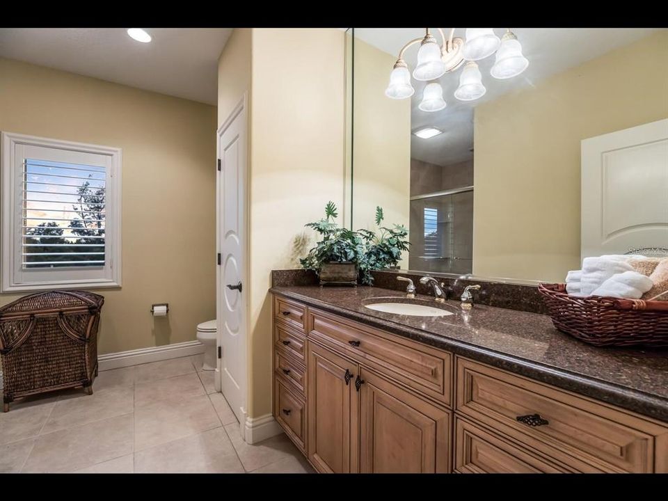 В аренду: $10,500 (4 спален, 3 ванн, 3963 Квадратных фут)