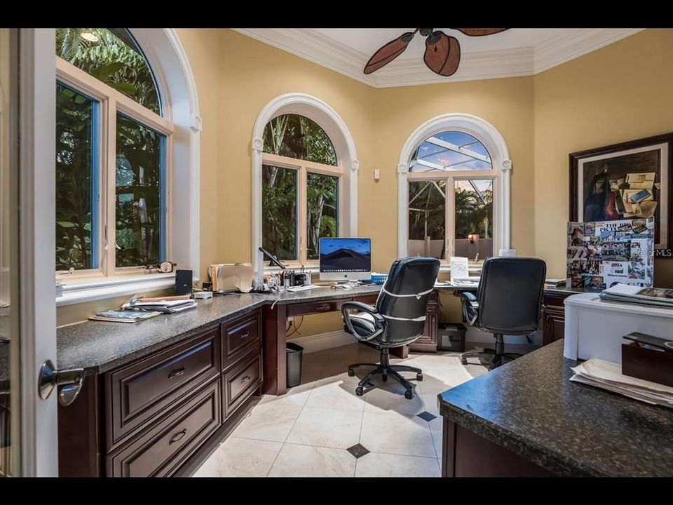 В аренду: $10,500 (4 спален, 3 ванн, 3963 Квадратных фут)