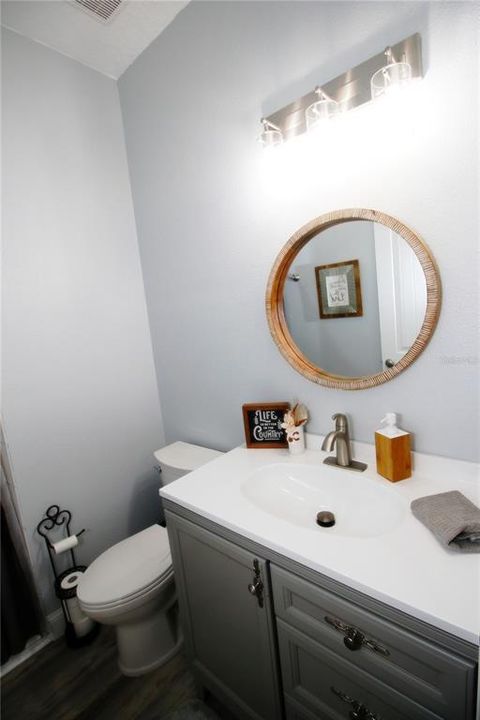 Под контрактом: $875,000 (3 спален, 3 ванн, 2864 Квадратных фут)