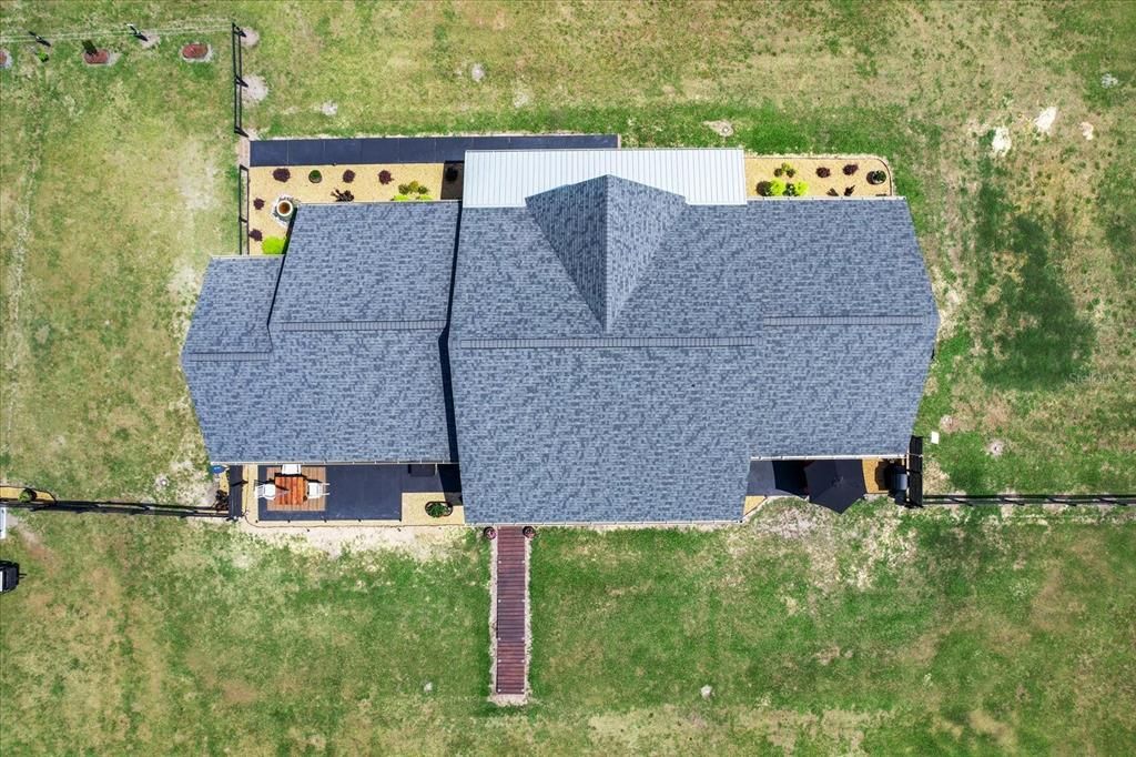 Под контрактом: $875,000 (3 спален, 3 ванн, 2864 Квадратных фут)