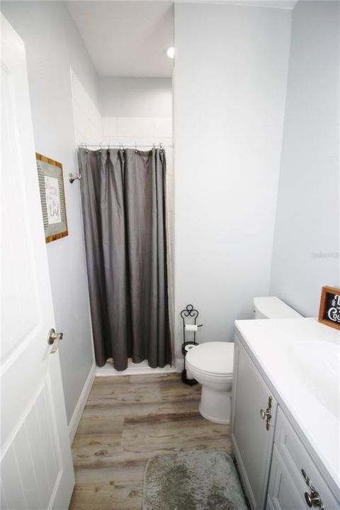 Под контрактом: $875,000 (3 спален, 3 ванн, 2864 Квадратных фут)