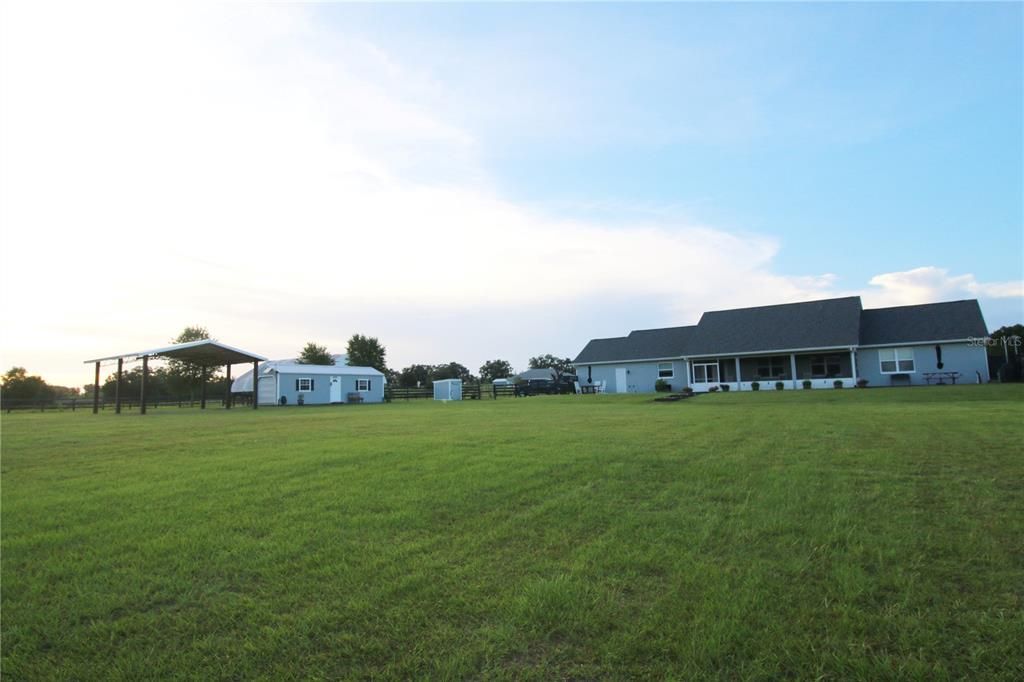 Под контрактом: $875,000 (3 спален, 3 ванн, 2864 Квадратных фут)