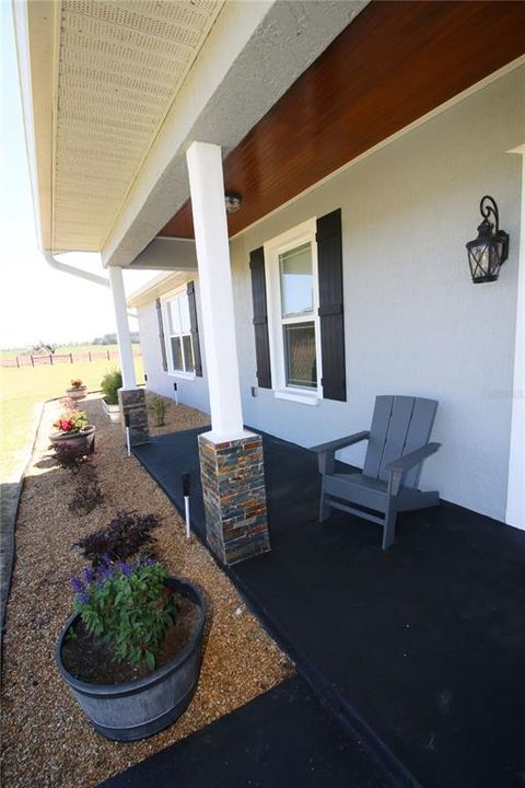 Под контрактом: $875,000 (3 спален, 3 ванн, 2864 Квадратных фут)