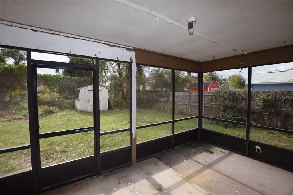 For Rent: $1,800 (3 beds, 2 baths, 1255 Square Feet)