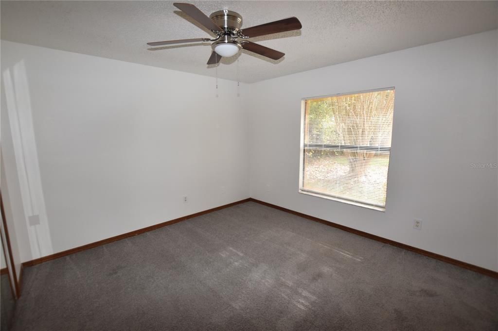 For Rent: $1,800 (3 beds, 2 baths, 1255 Square Feet)