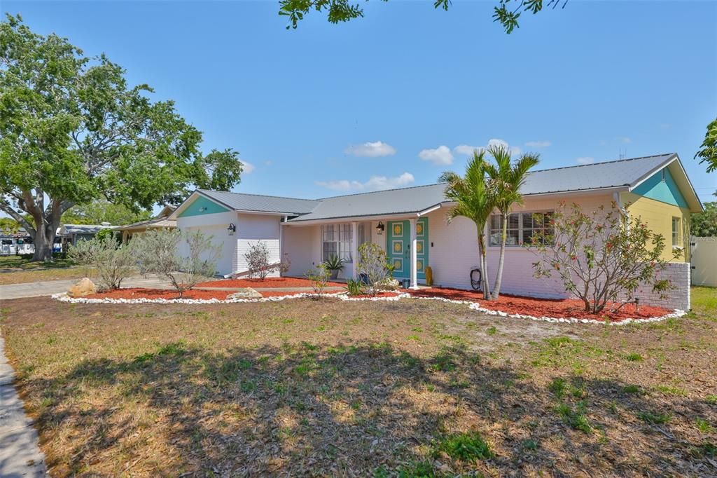 Недавно продано: $529,000 (3 спален, 2 ванн, 1717 Квадратных фут)