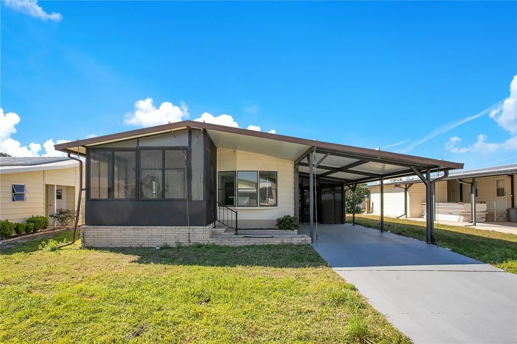 待售: $120,000 (2 贝兹, 2 浴室, 989 平方英尺)