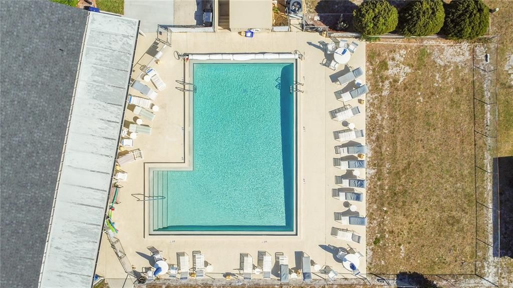 待售: $120,000 (2 贝兹, 2 浴室, 989 平方英尺)