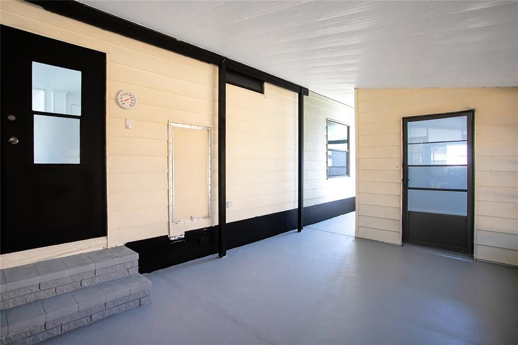 待售: $120,000 (2 贝兹, 2 浴室, 989 平方英尺)