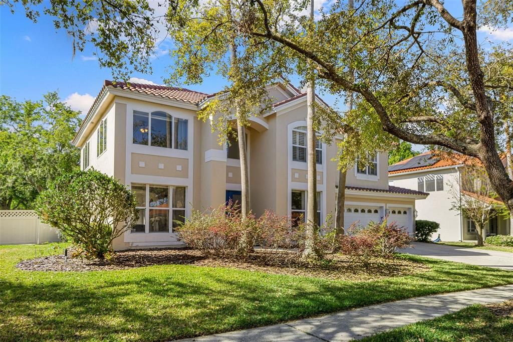 合同活跃: $699,990 (5 贝兹, 4 浴室, 3242 平方英尺)