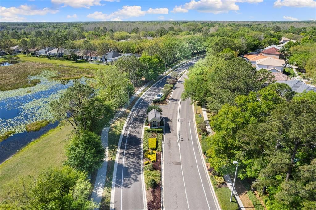 合同活跃: $699,990 (5 贝兹, 4 浴室, 3242 平方英尺)