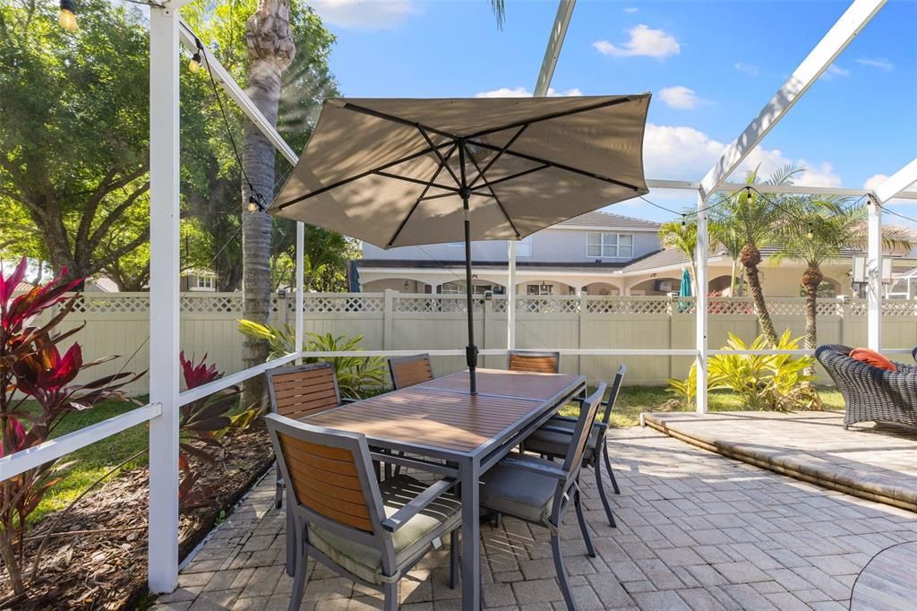 合同活跃: $699,990 (5 贝兹, 4 浴室, 3242 平方英尺)