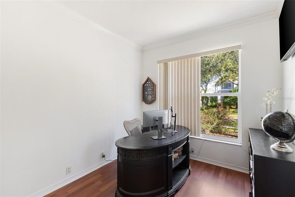 合同活跃: $699,990 (5 贝兹, 4 浴室, 3242 平方英尺)