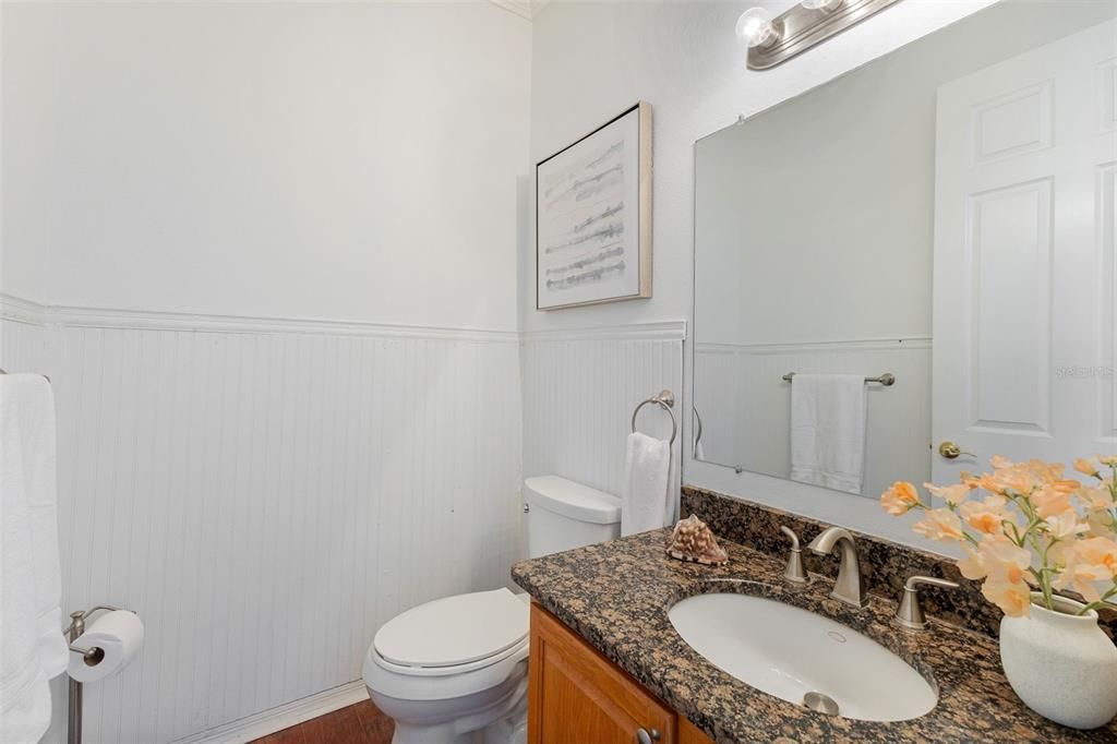 合同活跃: $699,990 (5 贝兹, 4 浴室, 3242 平方英尺)