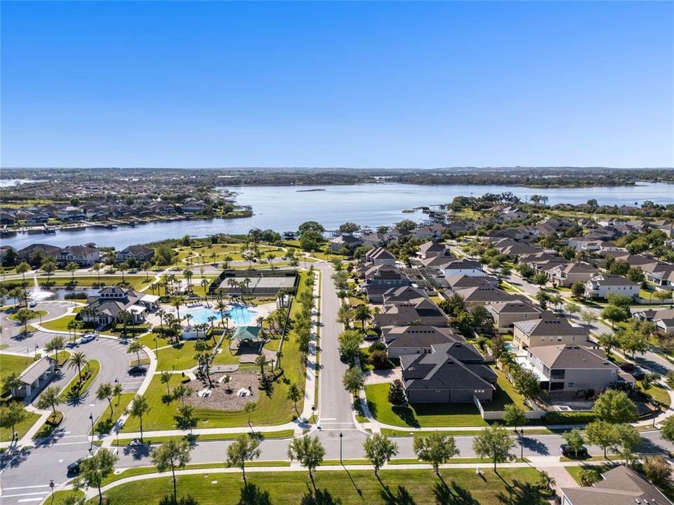 Activo con contrato: $1,063,750 (5 camas, 4 baños, 4475 Pies cuadrados)