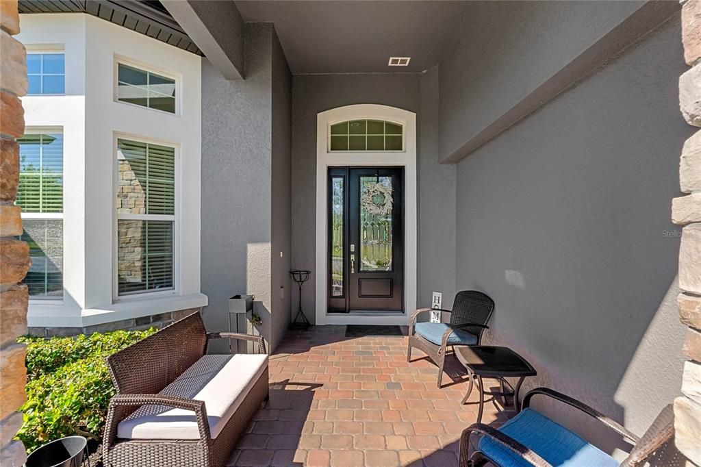 Activo con contrato: $1,063,750 (5 camas, 4 baños, 4475 Pies cuadrados)