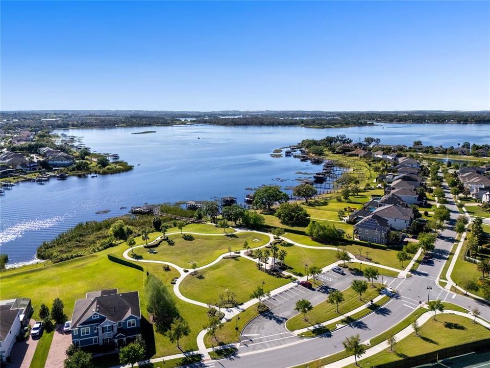 Activo con contrato: $1,063,750 (5 camas, 4 baños, 4475 Pies cuadrados)