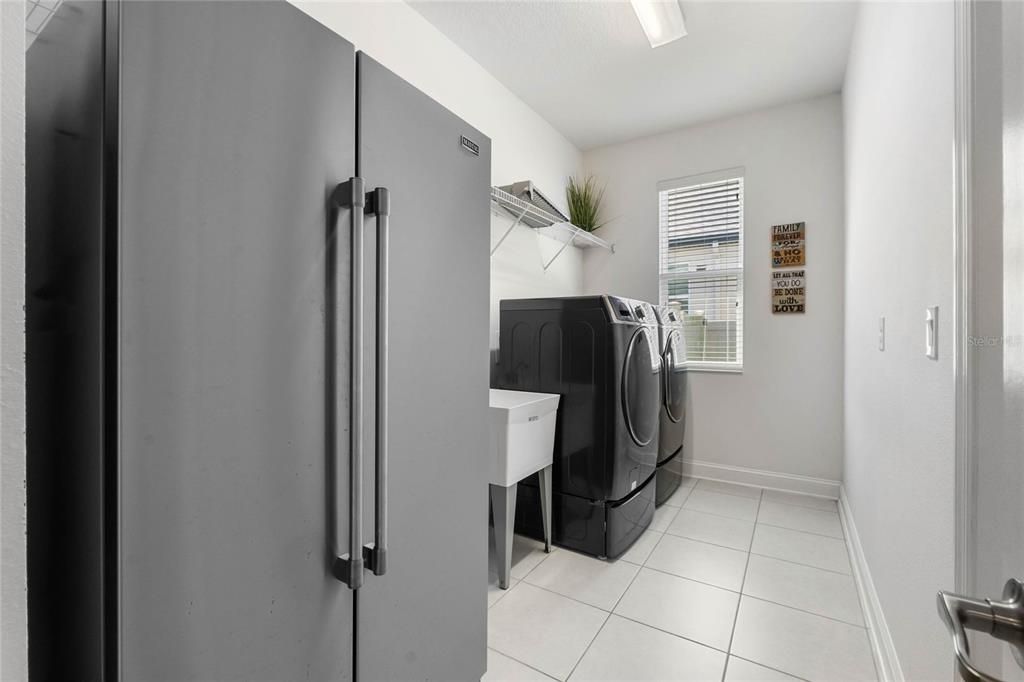 Activo con contrato: $1,063,750 (5 camas, 4 baños, 4475 Pies cuadrados)