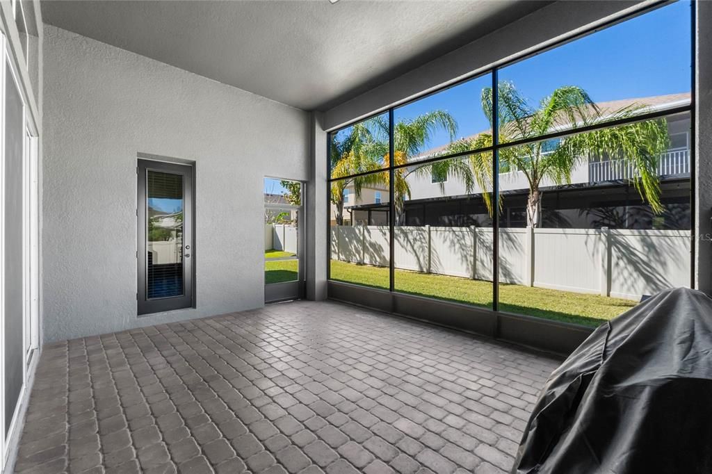 Activo con contrato: $1,063,750 (5 camas, 4 baños, 4475 Pies cuadrados)