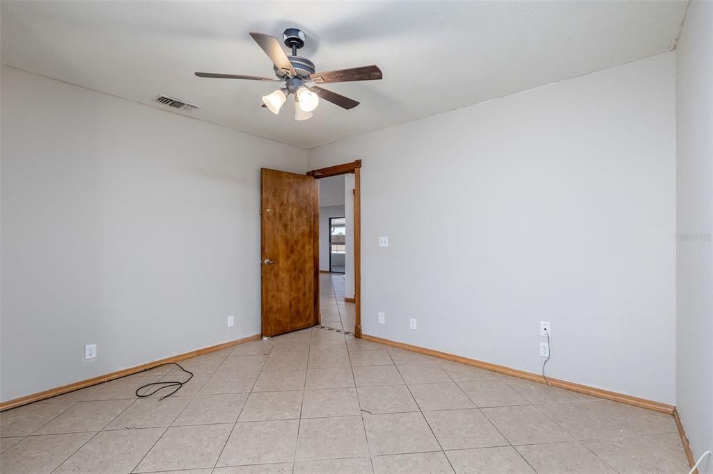 For Sale: $225,000 (3 beds, 2 baths, 1794 Square Feet)