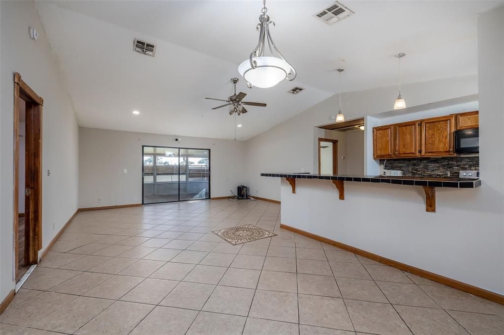 For Sale: $225,000 (3 beds, 2 baths, 1794 Square Feet)