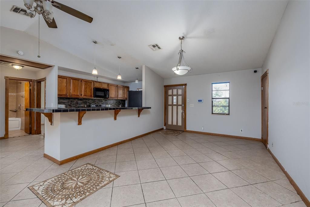 For Sale: $225,000 (3 beds, 2 baths, 1794 Square Feet)