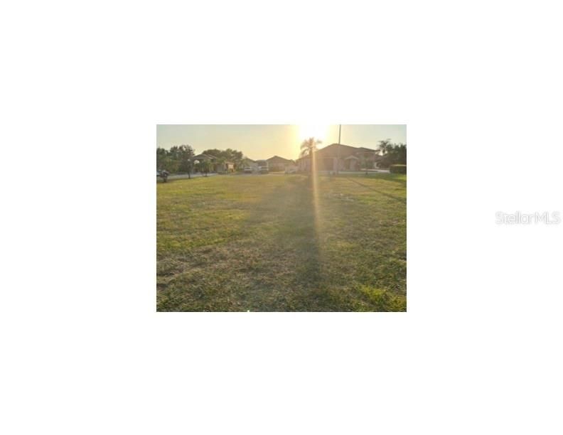 На продажу: $119,900 (0.20 acres)